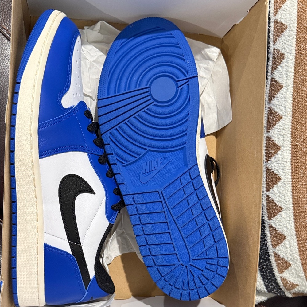 Nike Men's Air Jordan 1 Retro Low